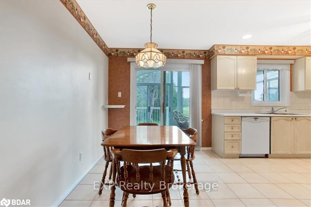 Houses Sold on Fairway Crescent in Wasaga Beach, ON ∞ Unreserved