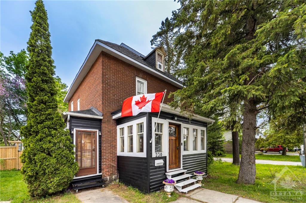 230 Lake Ave E, Carleton Place, ON