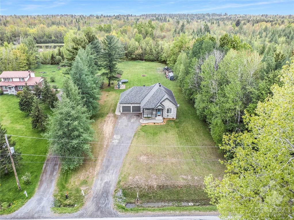 Houses Sold on Concession 3 in Alfred and ON ∞