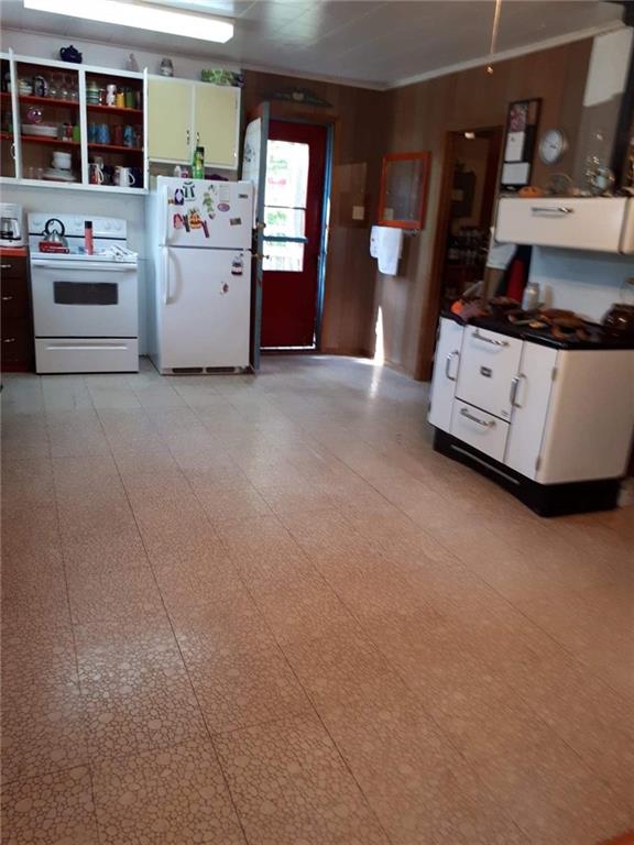 Houses Sold on Partridge Ln in Head, Clara and Maria, ON ∞ Unreserved